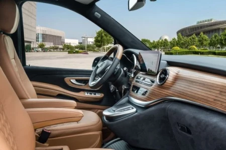 Miniaturansicht von Mercedes-Benz V 220 D Kort Avantgarde Edition Innere