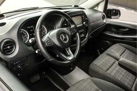 Miniaturansicht von Mercedes-Benz Vito Kort 114 CDI FWD Functional Innere