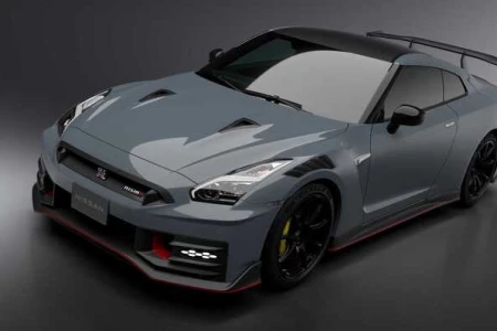 Miniaturansicht von Nissan GT-R Nismo Vorderansicht
