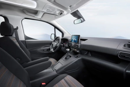 Miniaturansicht von Opel Combo L2H1 1.5 Diesel 102hp Edition Innere