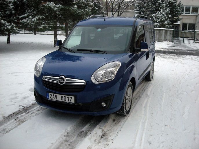 Opel Combo Tour L2H1 1.2 Turbo 130hp Edition Vorderansicht