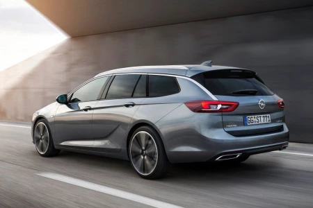 Miniaturansicht von Opel Insignia Sports Tourer 1.5 Turbo 140hp Ecotec Edition Rückansicht