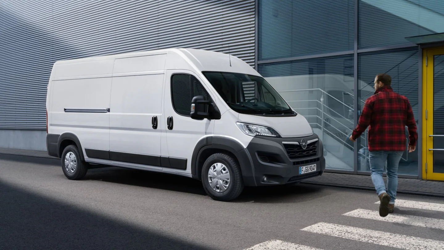Opel Movano L3H2 2.3 Turbo Diesel 135 Vorderansicht