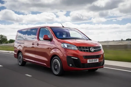 Miniaturansicht von Opel Vivaro L1H1 1.5 Diesel 100hp Selection Vorderansicht