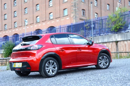 Miniaturansicht von Peugeot 208 Allure 1.2 PureTech 130 Rückansicht