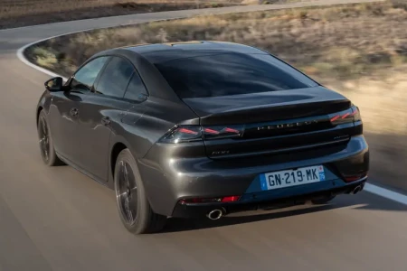 Miniaturansicht von Peugeot 508 Active PureTech 130 Rückansicht