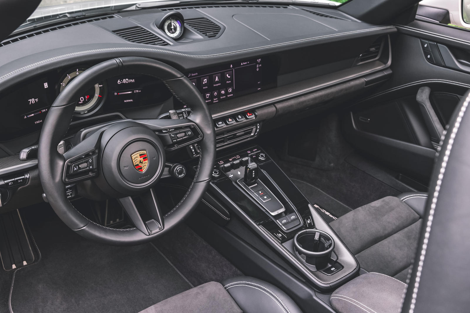 Porsche 911 Targa 4 Interiér