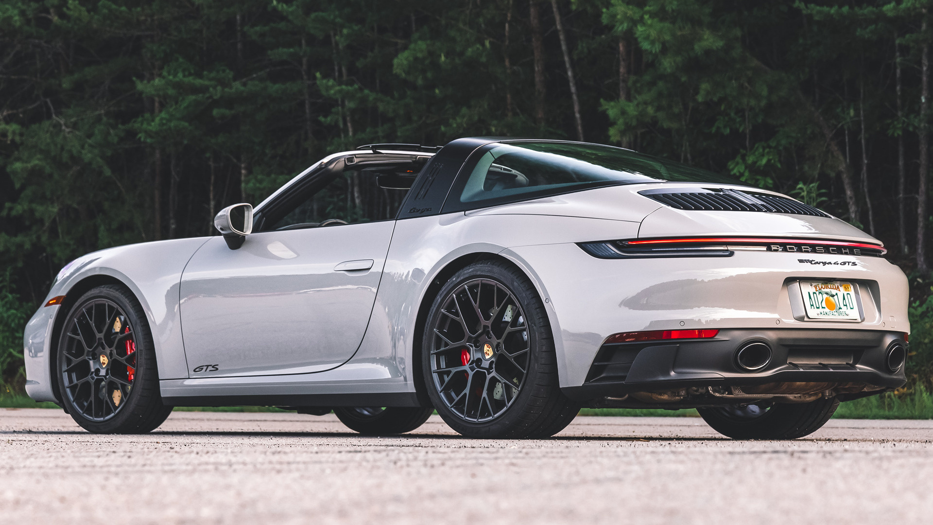Porsche 911 Targa 4 Zadní pohled