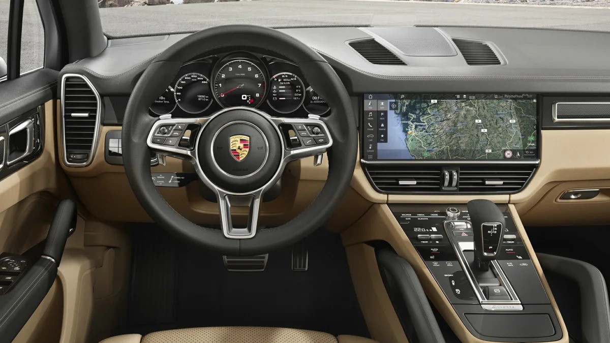 Porsche Cayenne GTS Interior