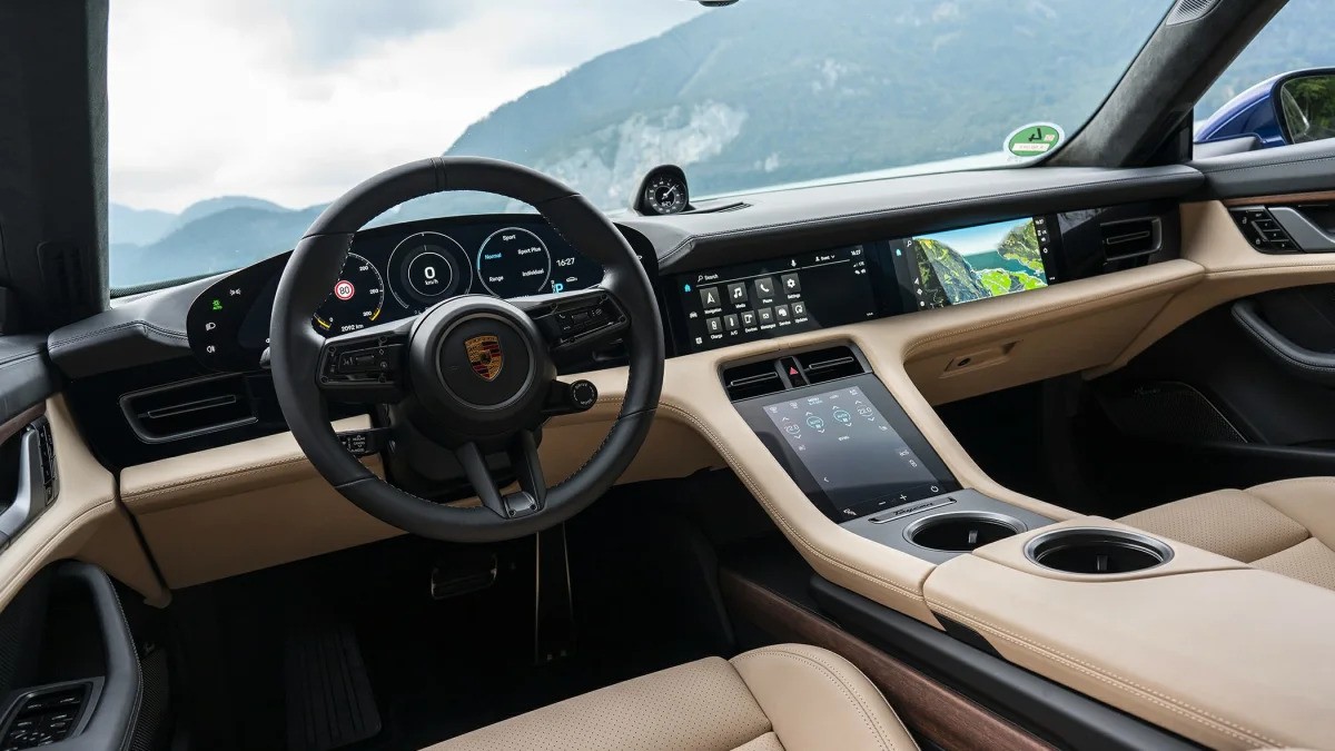Porsche Taycan Turbo S Innere