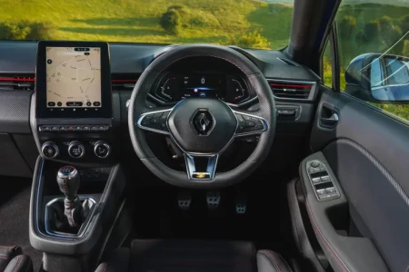 Miniaturansicht von Renault Clio TCe 90 Intens Innere