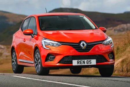 Miniaturansicht von Renault Clio TCe 90 Intens Vorderansicht