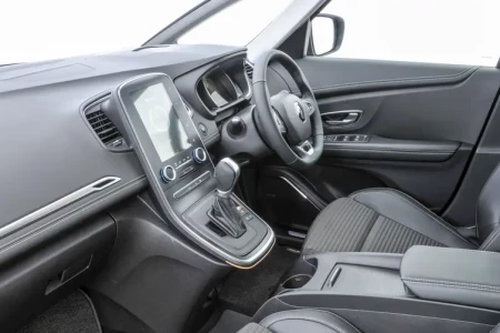 Miniaturansicht von Renault Grand Scenic Blue DCi 120 Initiale Paris Innere