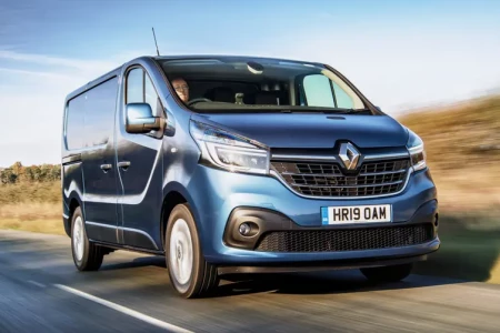 Miniaturansicht von Renault Trafic L1H1 DCi 120 Generique Vorderansicht