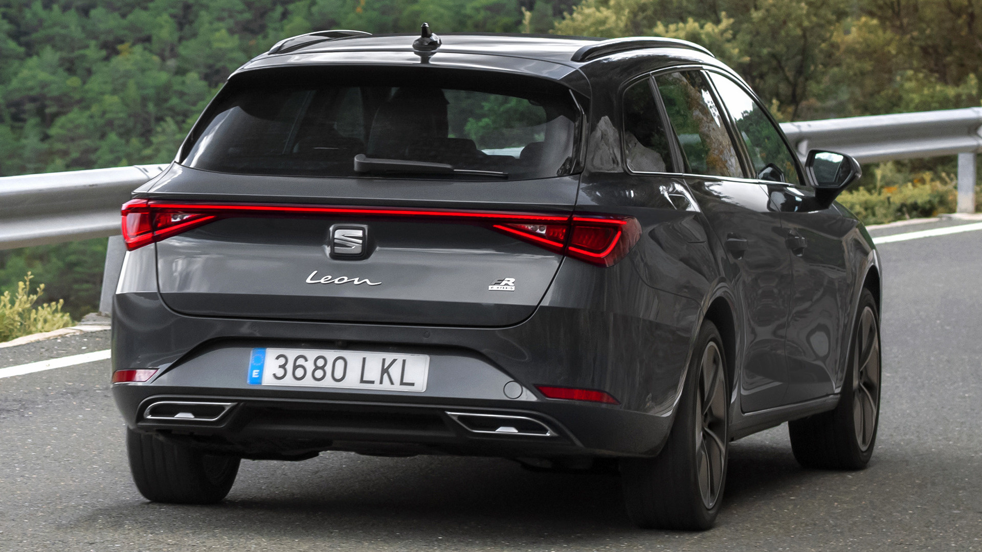Seat Leon Sportstourer 1.5 ETSI 150hp Style Launch Edition Rückansicht