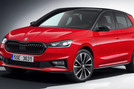 Miniaturansicht von Skoda Fabia 1.0 TSI 70kW Greentech Sport Business Vorderansicht