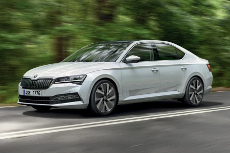 Miniaturansicht von Skoda Superb 1.4 TSI PHEV Business Edition Plus Vorderansicht