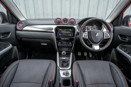 Miniaturansicht von Suzuki Vitara 1.4 Boosterjet Smart Hybrid Allgrip Select Innere