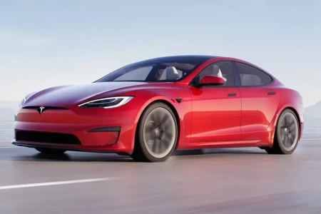 Miniaturansicht von Tesla Model S Long Range Vorderansicht