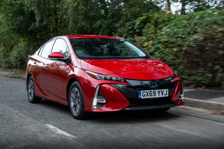 Miniaturansicht von Toyota Prius 1.8 Plug-in Hybrid Dynamic Vorderansicht