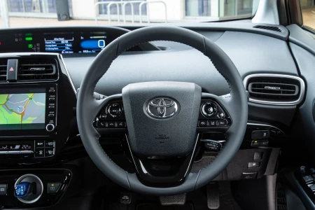 Miniaturansicht von Toyota Prius 1.8 Plug-in Hybrid Dynamic Innere