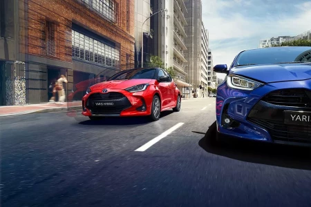 Miniaturansicht von Toyota Yaris 1.5 VVT-i Business Plus Vorderansicht