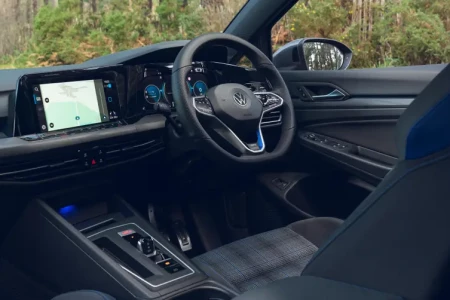 Miniaturansicht von Volkswagen Golf 1.5 ETSI 150hp R-Line Innere