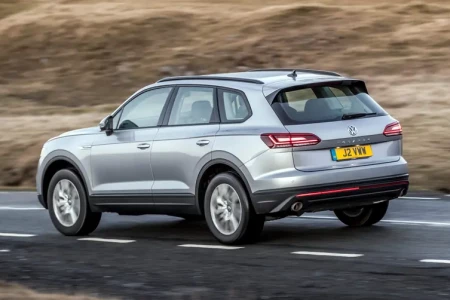Miniaturansicht von Volkswagen Touareg 3.0 V6 TSI 340hp 4Motion Atmosphere Rückansicht