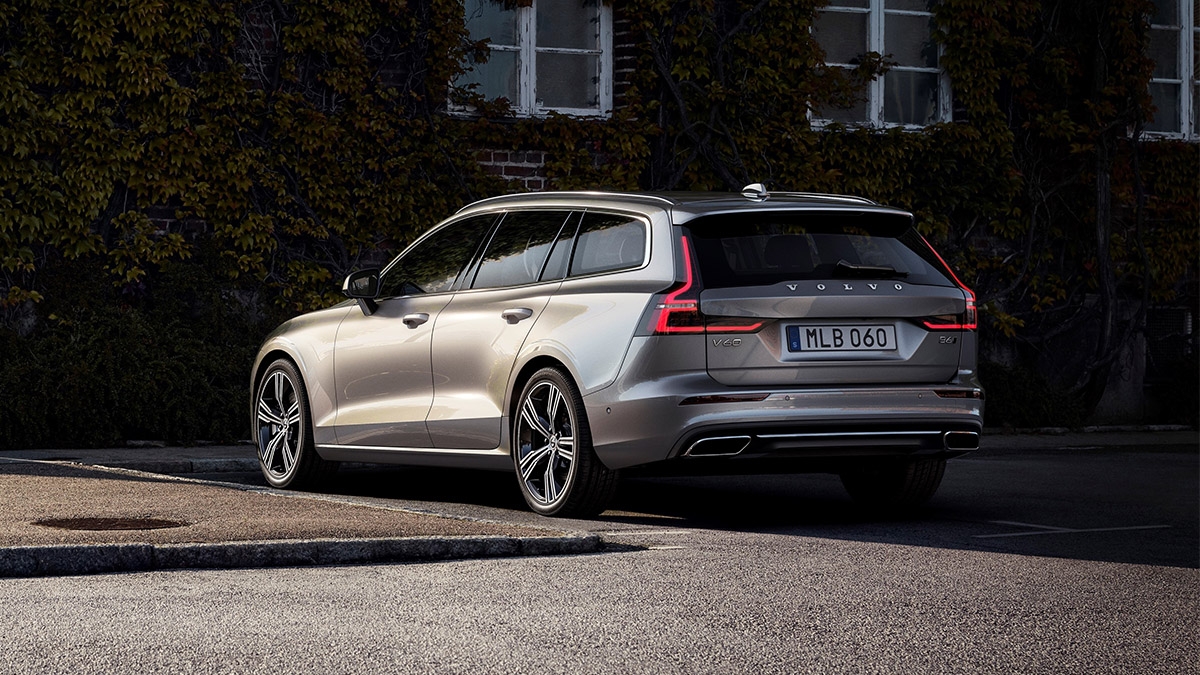 Volvo V60 T8 Recharge AWD Business Pro Rückansicht