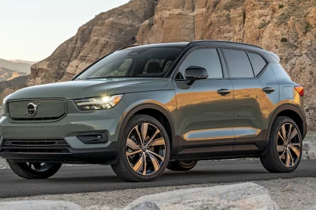 Miniaturansicht von Volvo XC40 Recharge P8 AWD Vorderansicht